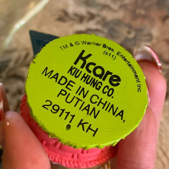 Vintage Looney Tunes Tweety Bird mini Easter Snow Globe. Approximately 3” - Picture 3 of 3